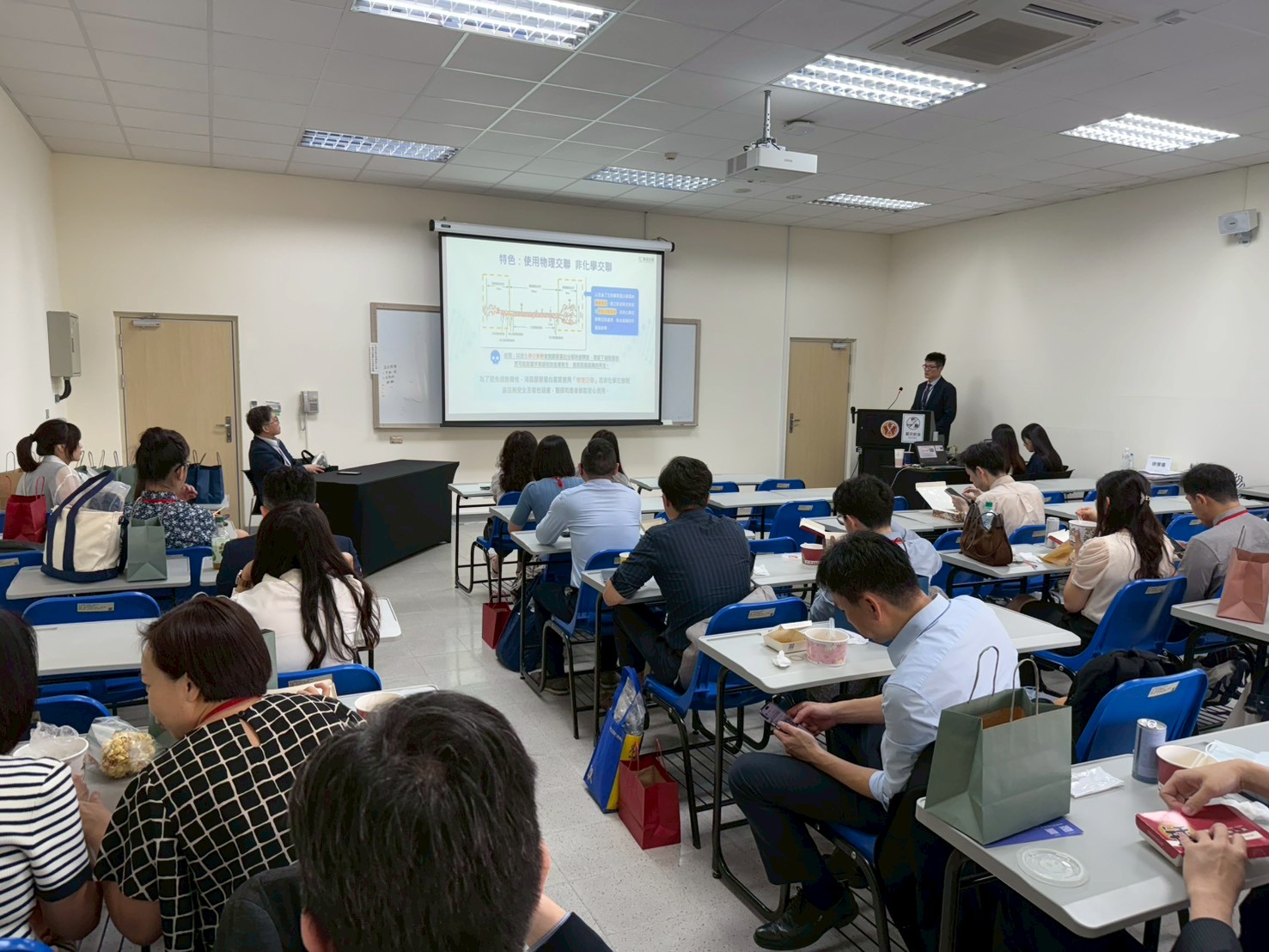 2025-11 耳鼻喉頭頸外科醫學會 - 成大成杏校區